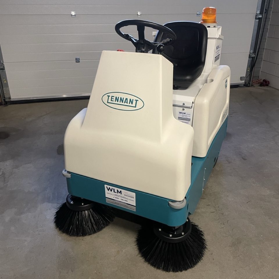 Tennant 6100 | Middelgrote opzit-veegmachine
