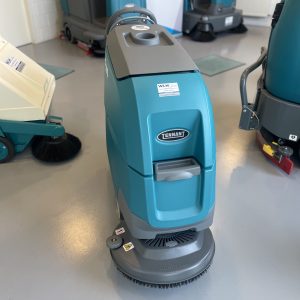 Tennant T300 | Middelgrote achterloop-schrobmachine